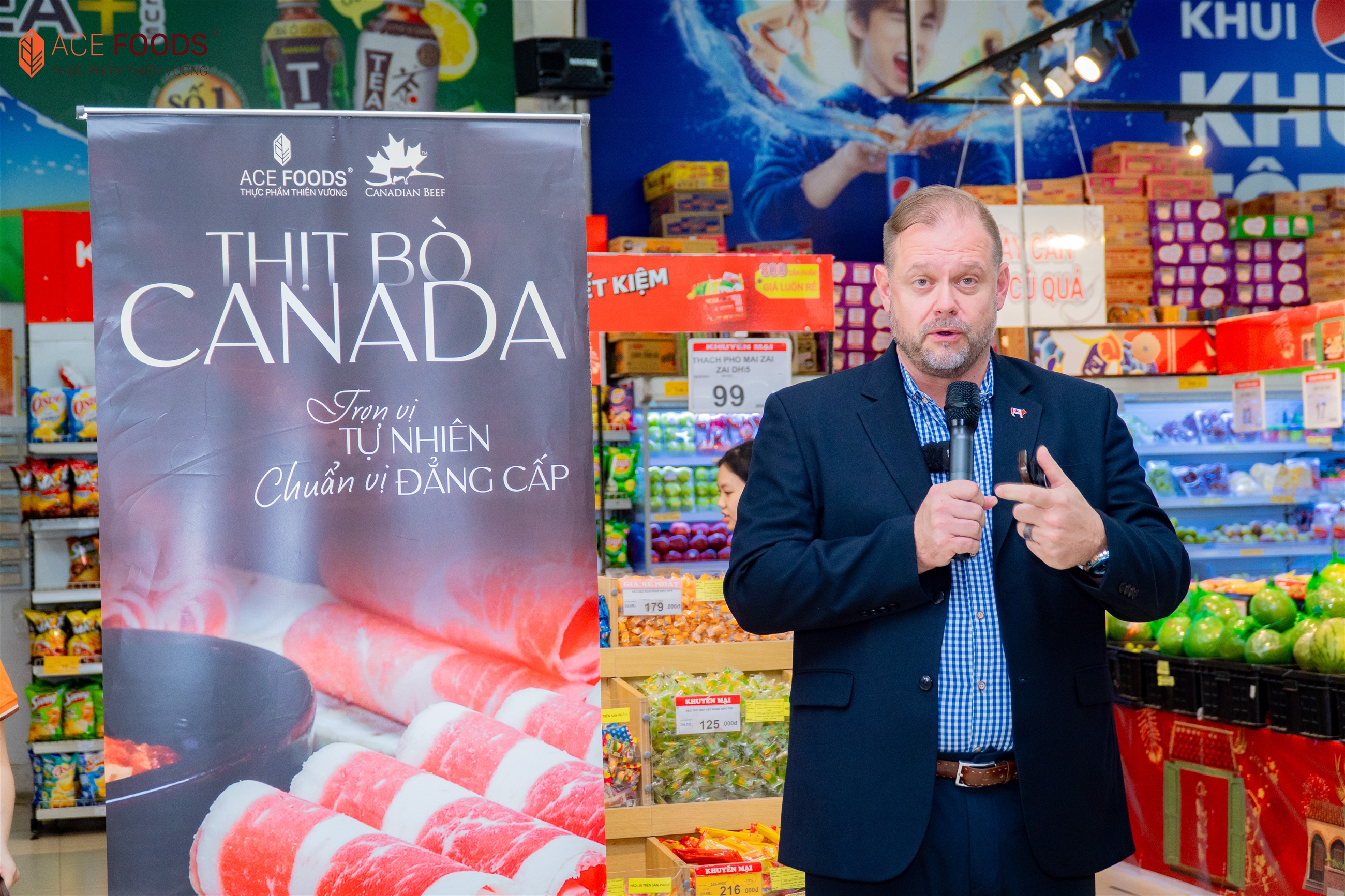 Ông ERIC - Chủ tịch Hiệp hội Thịt bò Canada đã chia sẻ về sứ mệnh và tầm nhìn của tổ chức, đồng thời gửi lời cảm ơn sâu sắc đến người tiêu dùng Việt Nam.