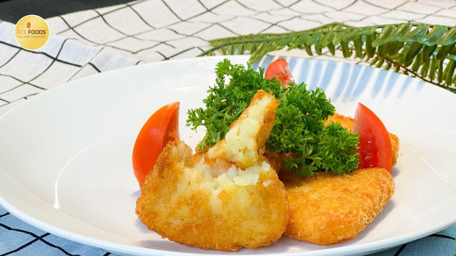 Khoai tây Hash Brown sau khi chiên xong vần giữ được độ mềm ẩm bên trong