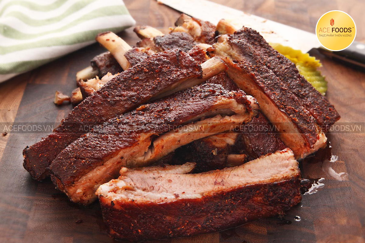 Sườn cánh buồm heo Nga nướng tảng mềm tơi, thơm lừng