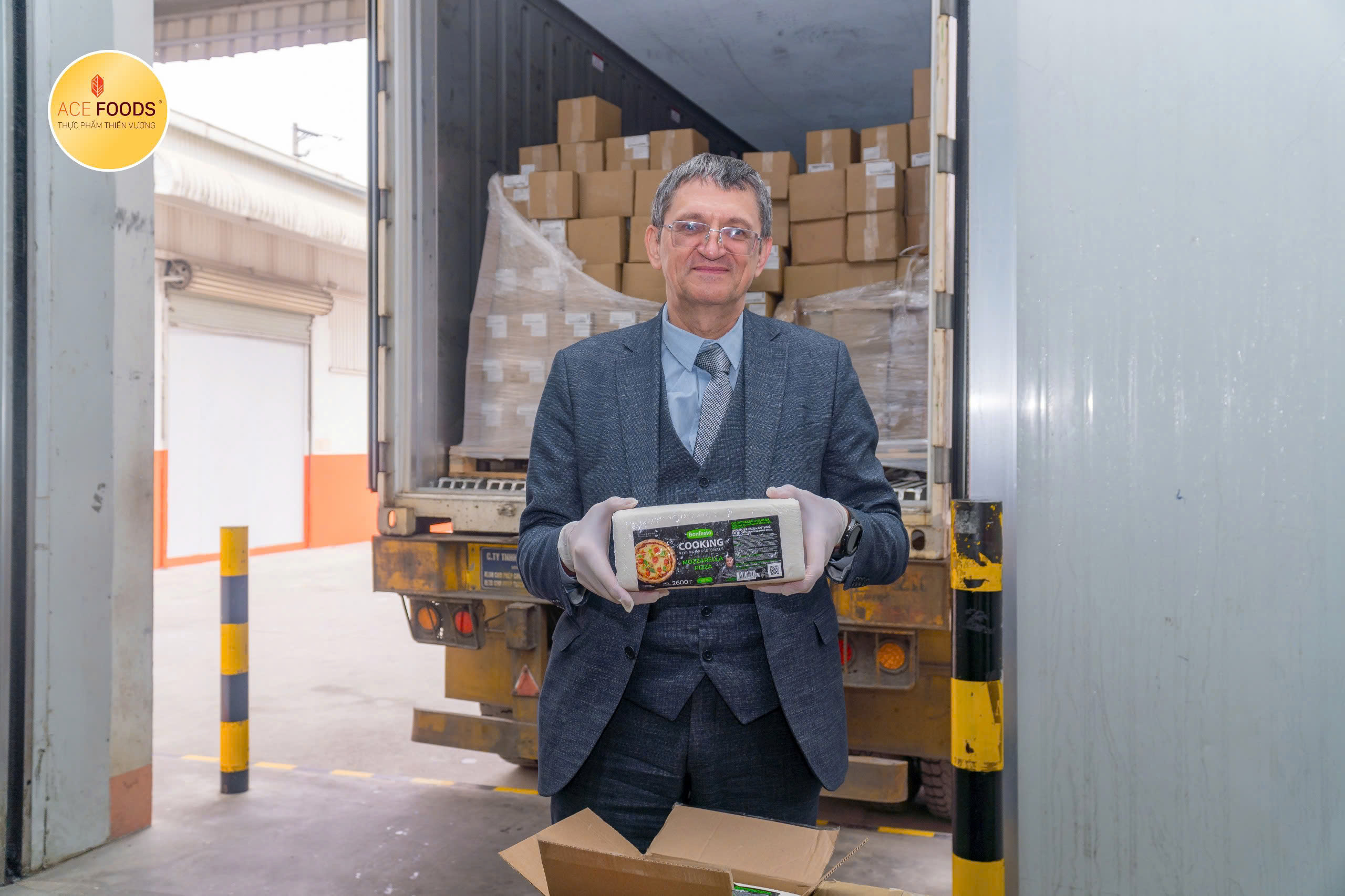 Ngài Valery Bahdanouski - Tham tán đại diện Đại sứ quán Belarus tại Việt Nam